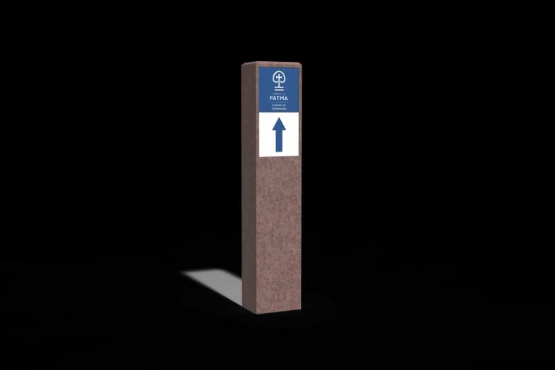 Block recycled plastic trail marker