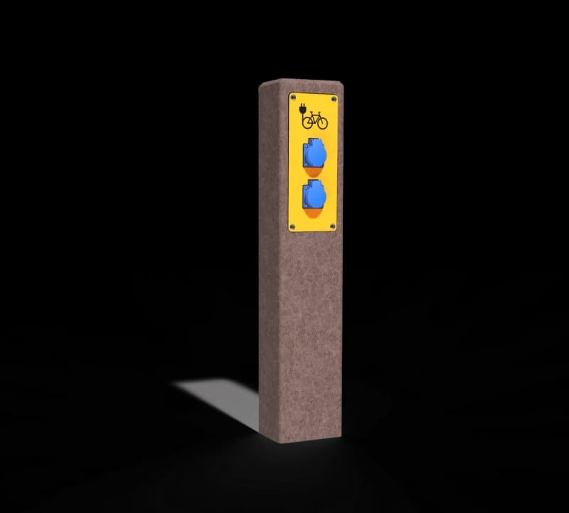 E-bike charger nature